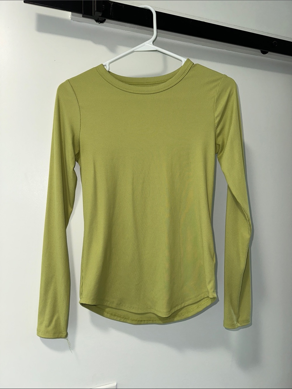 No Boundaries Light Olive Long-Sleeve Ribbed Crewneck